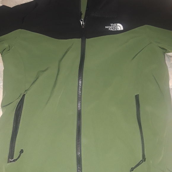 The North Face Jackets & Blazers - Olive green north face jacket